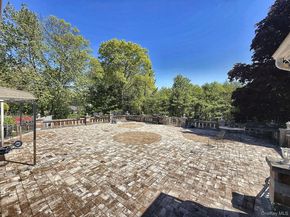 25 Lisa Drive, Dix Hills NY 11746