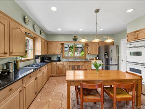184 Commonwealth Avenue, Mount Vernon NY 10552