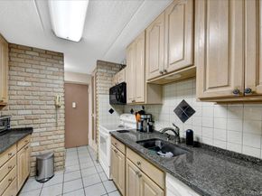 130 Colonial Parkway 4D, Yonkers NY 10710