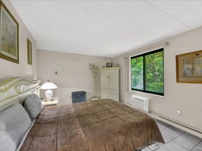 130 Colonial Parkway 4D, Yonkers NY 10710