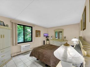130 Colonial Parkway 4D, Yonkers NY 10710