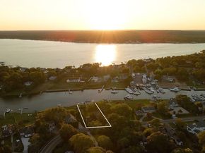 144 Springville Road, Hampton Bays NY 11946