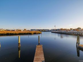 631 Marina Pointe Drive 631, East Rockaway NY 11518