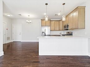 631 Marina Pointe Drive 631, East Rockaway NY 11518