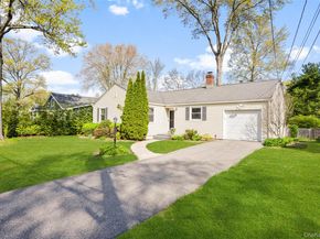 22 Rogers Drive, New Rochelle NY 10804