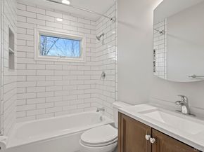 29 Potter Lane, Halesite NY 11743