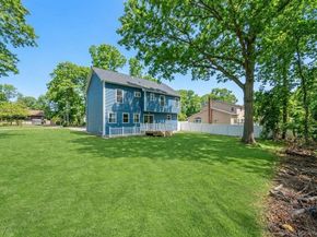 512 Starlight Drive, Shirley NY 11967