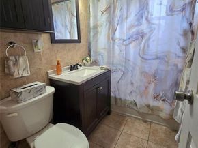 155-29 81st Street 32, Howard Beach NY 11414