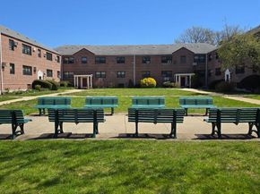 155-29 81st Street 32, Howard Beach NY 11414