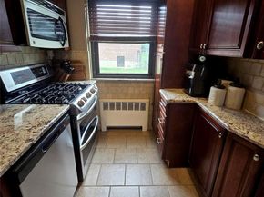 155-29 81st Street 32, Howard Beach NY 11414