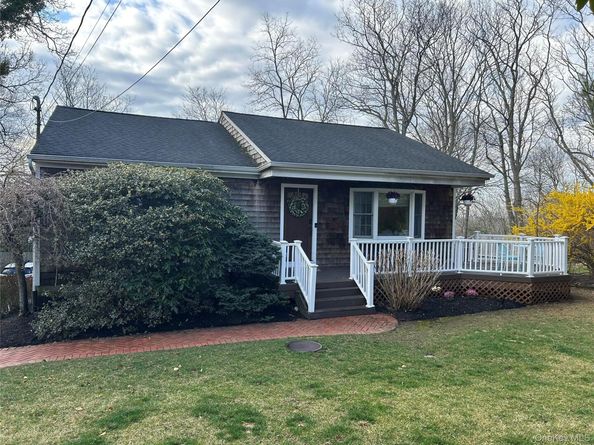 40 Clubhouse Drive, Rocky Point NY 11778