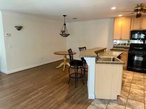 5 White Oak Court 5, Coram NY 11727