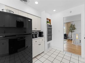 2959 Clubhouse Road, Merrick NY 11566