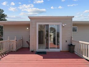 2959 Clubhouse Road, Merrick NY 11566