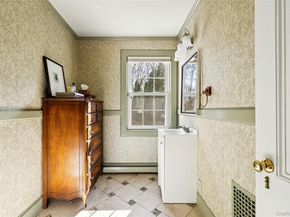 198 Pidgeon Hill Road, Huntington Station NY 11746