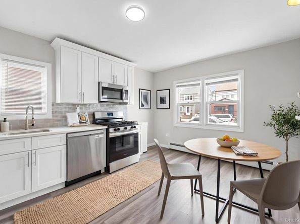 20 Dewitt Street, Valley Stream NY 11580