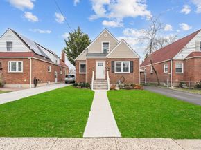 20 Dewitt Street, Valley Stream NY 11580