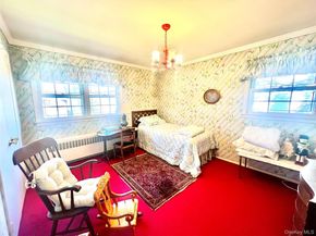 2 Wyckoff Place, Woodmere NY 11598