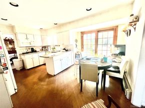 2 Wyckoff Place, Woodmere NY 11598