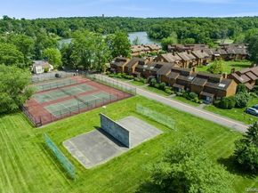 24 Leisure Way, Mohegan Lake NY 10547