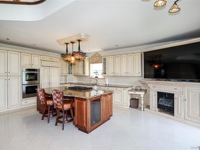 259 Altessa Boulevard, Melville NY 11747