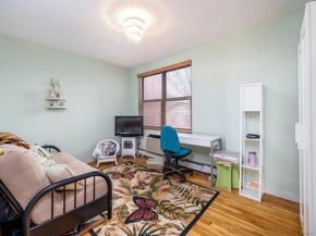 1 Jefferson Avenue H8, Rockville Centre NY 11570