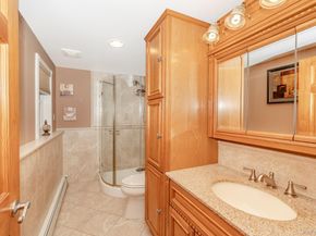 33 Parkdale Drive, Farmingdale NY 11735