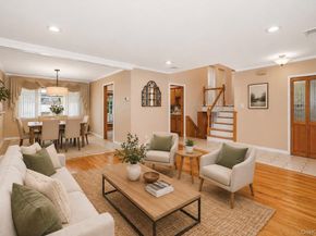 33 Parkdale Drive, Farmingdale NY 11735
