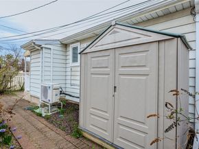 82 Cerenzia Boulevard, Elmont NY 11003