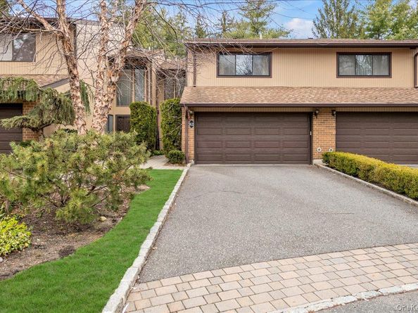 62 Wimbledon Drive, Roslyn NY 11576