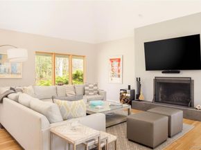 5 Skyes Neck Court, East Quogue NY 11942