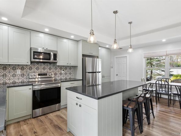 61 Griffin Drive, Mount Sinai NY 11766