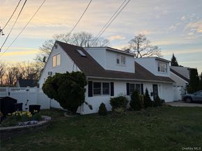 412 Seaford Avenue, Massapequa NY 11758