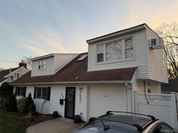 412 Seaford Avenue, Massapequa NY 11758