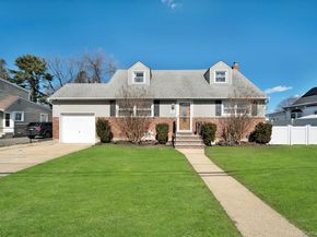 54 Cypress Avenue, Bethpage NY 11714