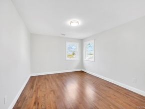 339 Avenue B, Ronkonkoma NY 11779