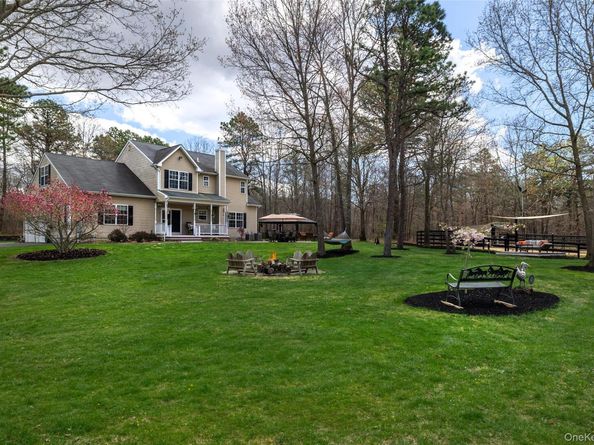 210 Weeks Avenue, Manorville NY 11949