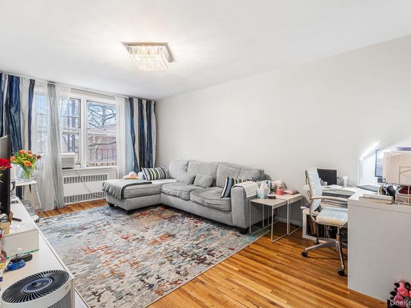 2552 E 7th Street 2J, Brooklyn NY 11235