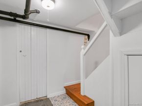 88 Stockbridge Road, Yonkers NY 10710