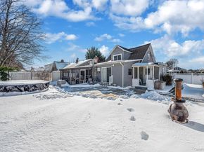 704 S 5th Street, Lindenhurst NY 11757