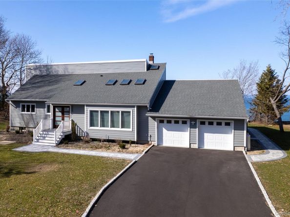 43 Waterview Drive, Sound Beach NY 11789