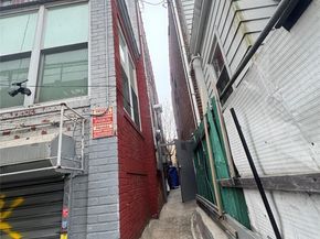 10460 Roosevelt Avenue, Corona NY 11368