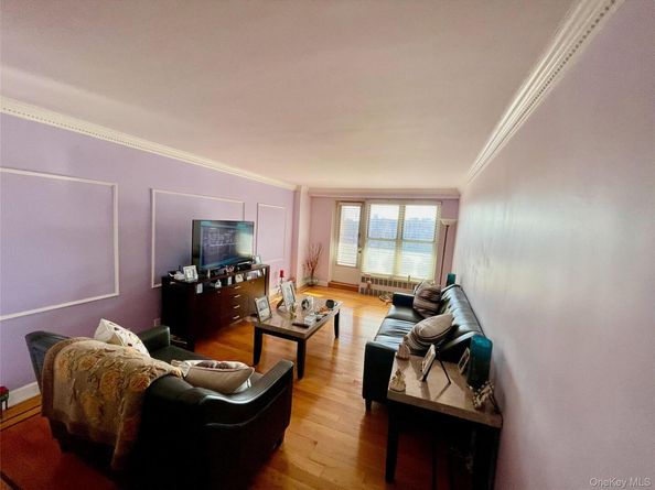 35-31 85 Street 8L, Jackson Heights NY 11372