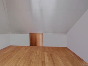 24 Beacon Lane, Hicksville NY 11801