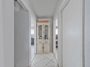 24 Beacon Lane, Hicksville NY 11801