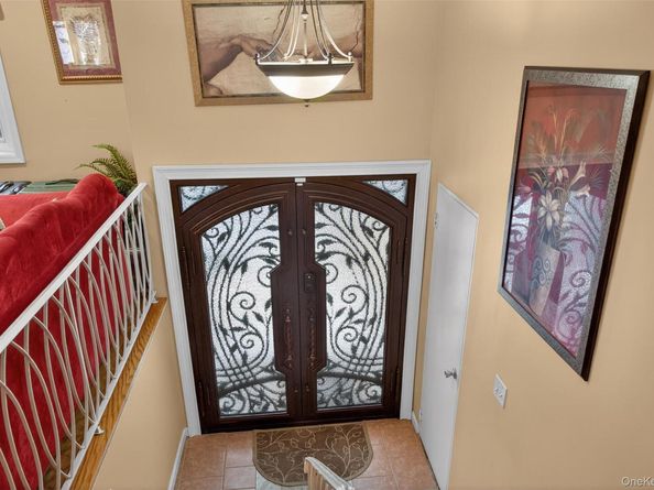 815 Iris Place, West Hempstead NY 11552