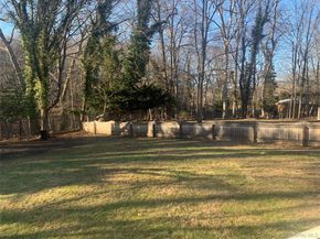 6 Acorn Lane, Stony Brook NY 11790