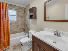 11 17th Avenue, Ronkonkoma NY 11779