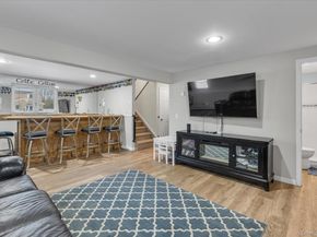 11 17th Avenue, Ronkonkoma NY 11779