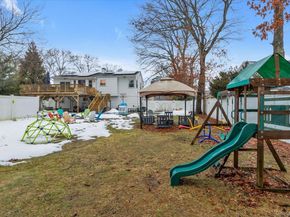 11 17th Avenue, Ronkonkoma NY 11779